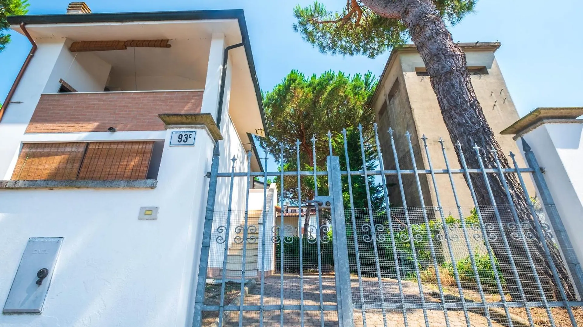 Agenzia Vear - Lido Di Volano Aparthotel